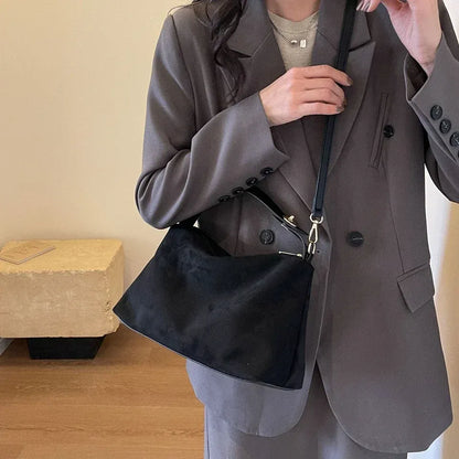 BOLSO TEXTURIZADO RETRO